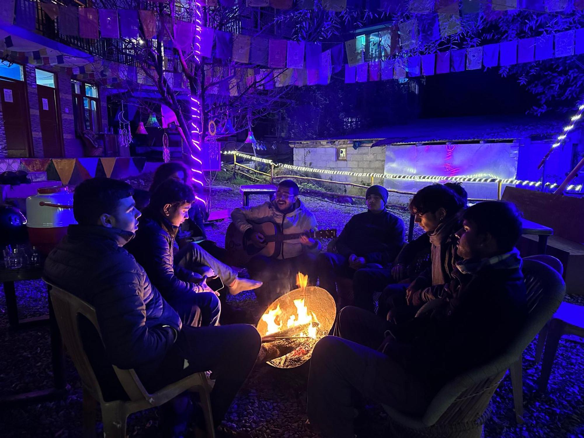 Hostel 360 Degree, Jibhi Exterior photo